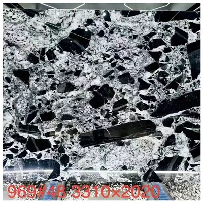 কালো ক্রিস্টাল প্যাটাগোনিয়া কোয়ার্টজাইট